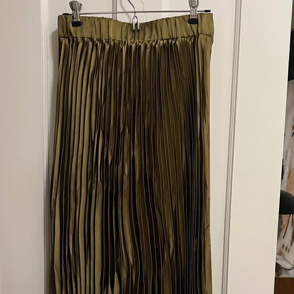 women's silky accordion pleated skirt chartreuse green size xs - Picture 4 of 13